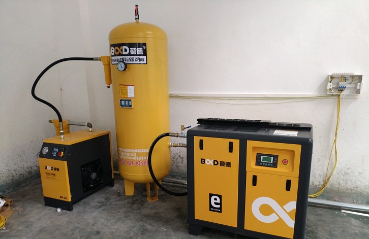 如何正確安裝好一臺螺桿空壓機?